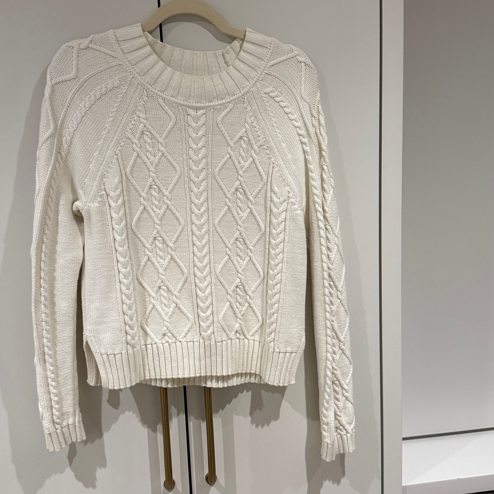 GAP Ivory Cable Knit Sweater
